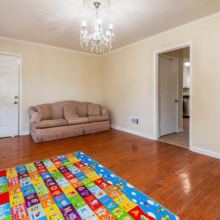 Centrally Located Spacious Abode 夏洛特 外观 照片