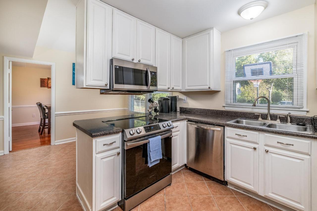 Centrally Located Spacious Abode 夏洛特 外观 照片